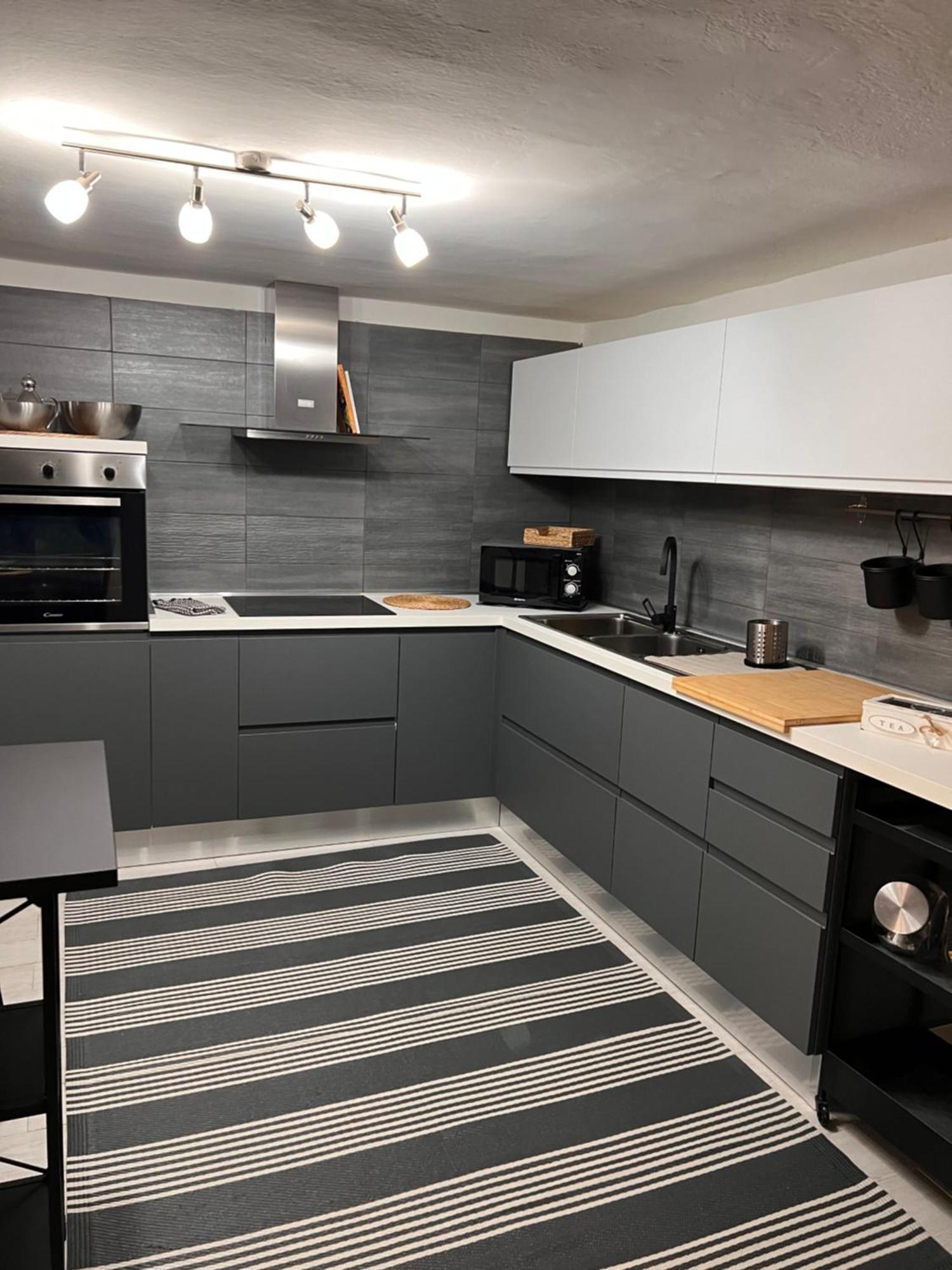 Casa Vacanze Manzoni 29 กาญารี ภายนอก รูปภาพ