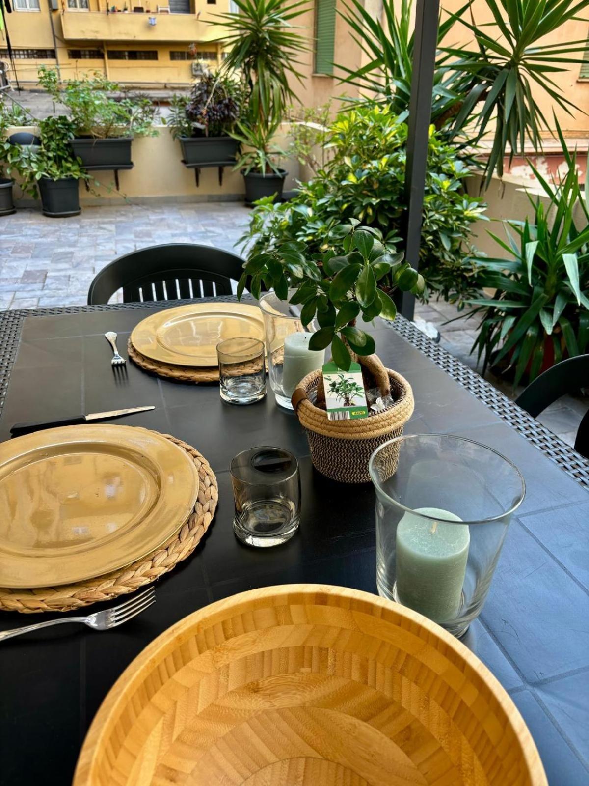 Casa Vacanze Manzoni 29 กาญารี ภายนอก รูปภาพ