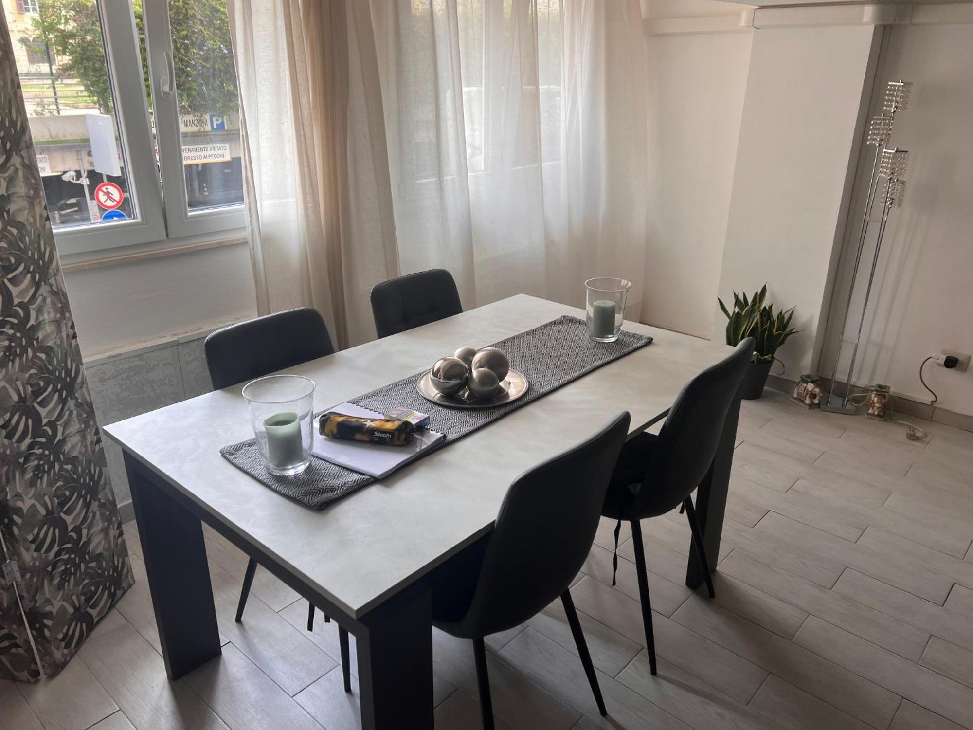 Casa Vacanze Manzoni 29 กาญารี ภายนอก รูปภาพ