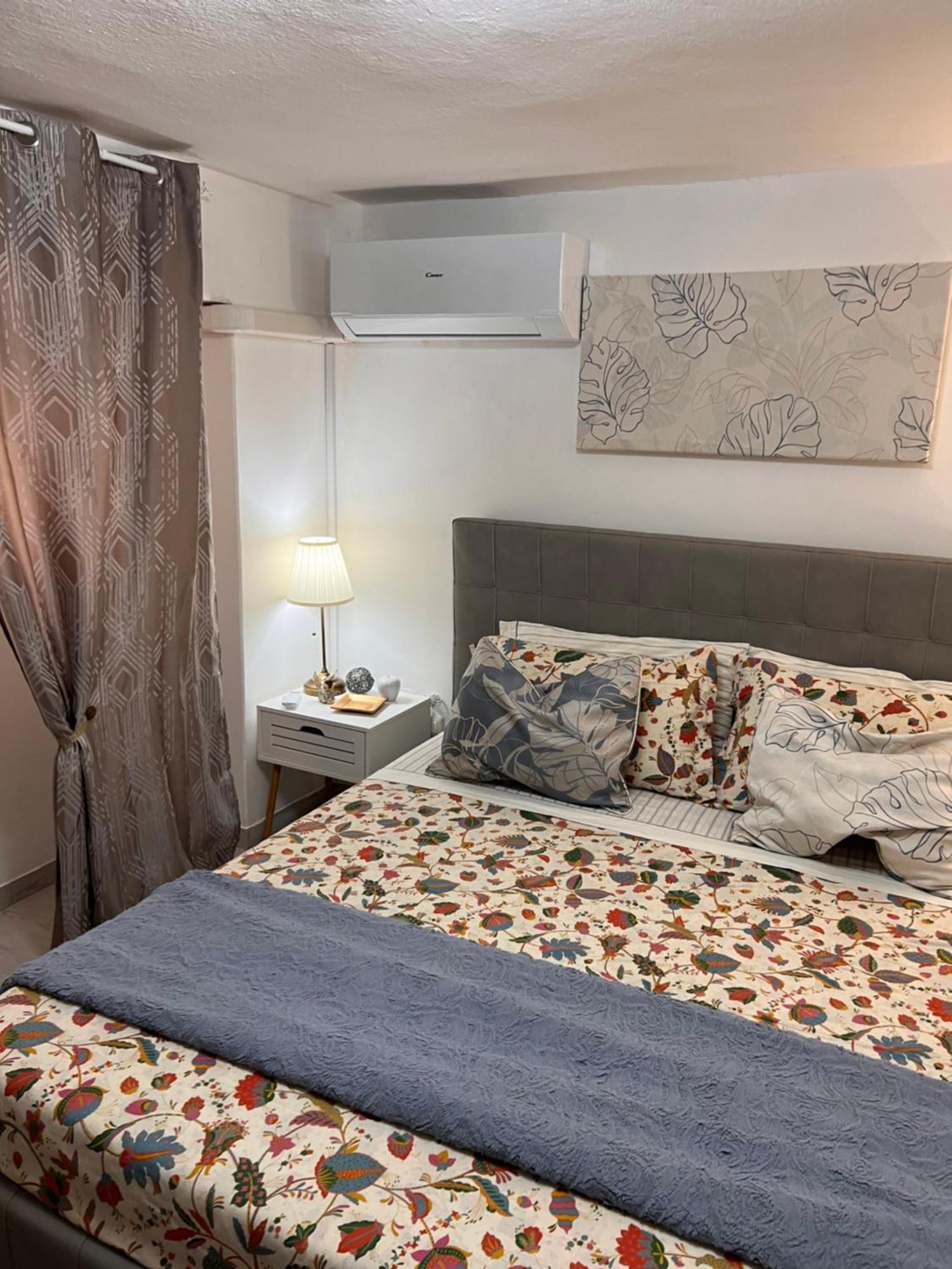 Casa Vacanze Manzoni 29 กาญารี ภายนอก รูปภาพ